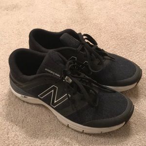 New balance 711 tennis shoes